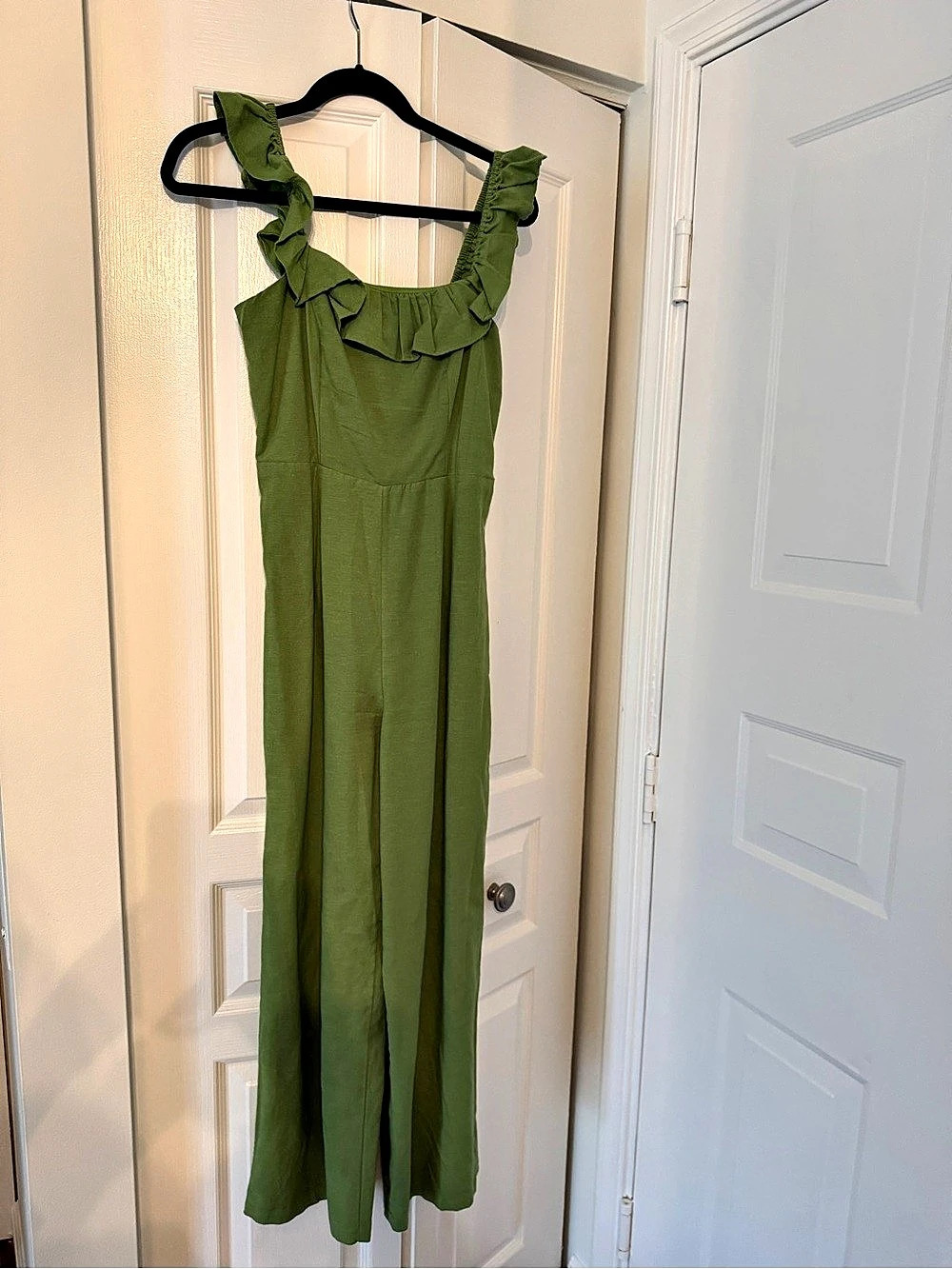 Green Maxi Jumpsuit Size Medium Like New